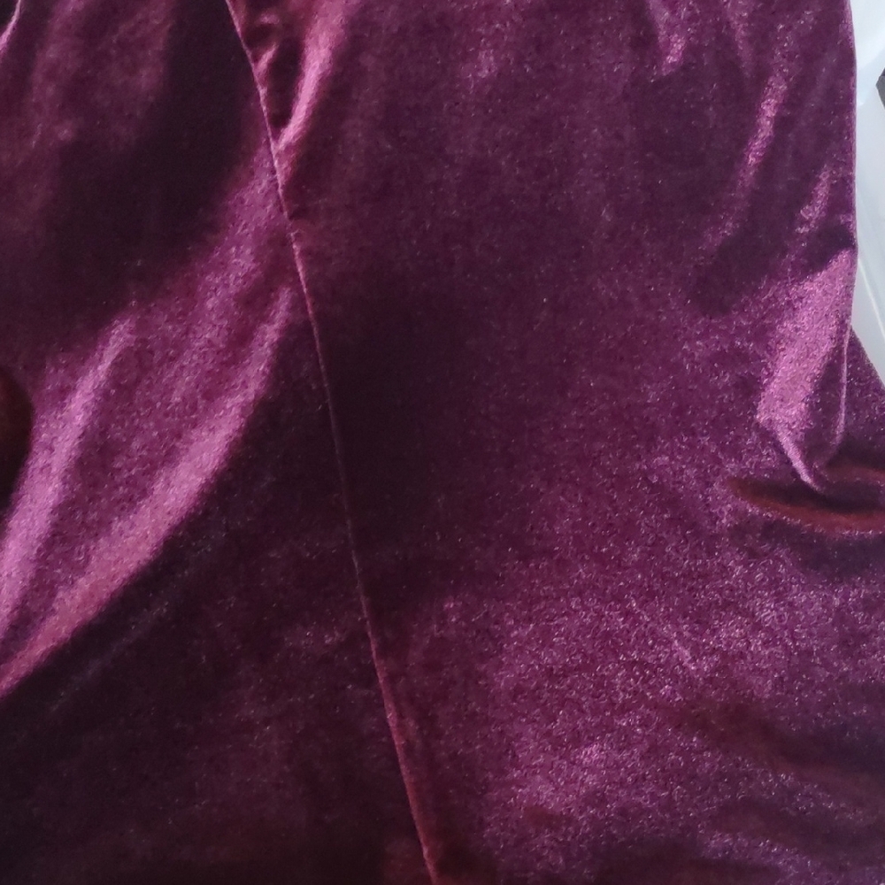 VENUS Dark Red Velvet Top with Cut Out Sleeves Design Size L - Picture 3 of 5
